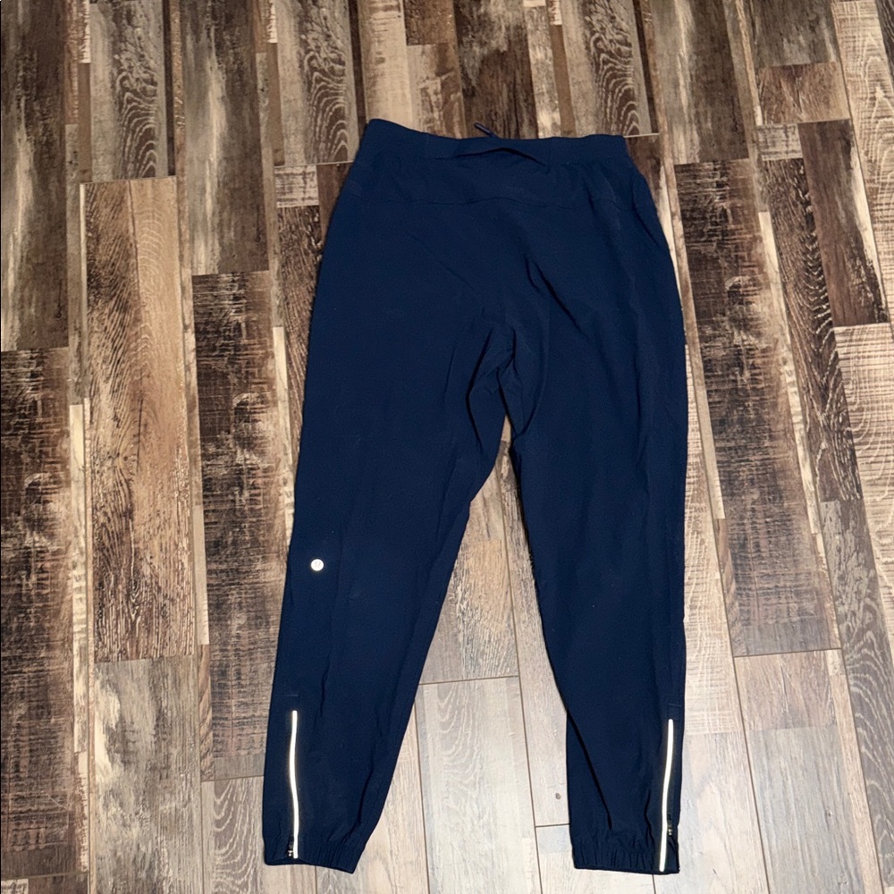 Lululemon Surge jogger Navy